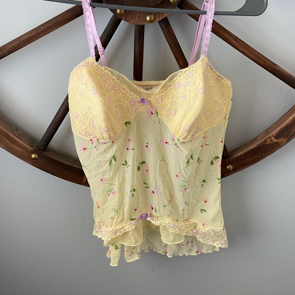 Yellow night shirt!